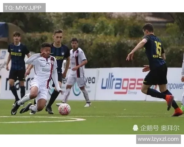 达尼洛的足球旅程：从青涩少年到顶级球星的成长故事